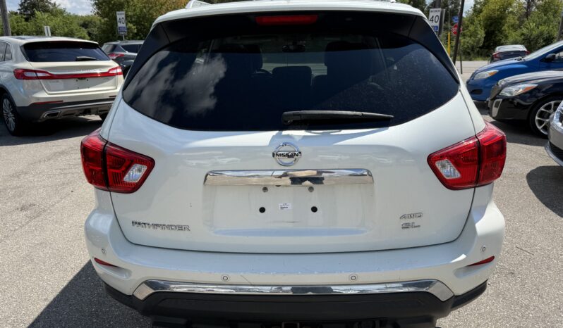 2017 Nissan Pathfinder full