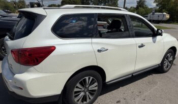 2017 Nissan Pathfinder full