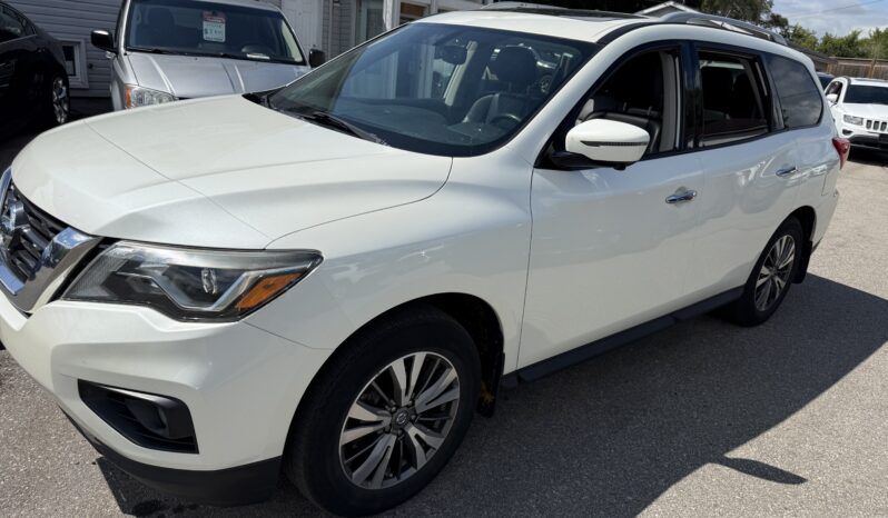 2017 Nissan Pathfinder full