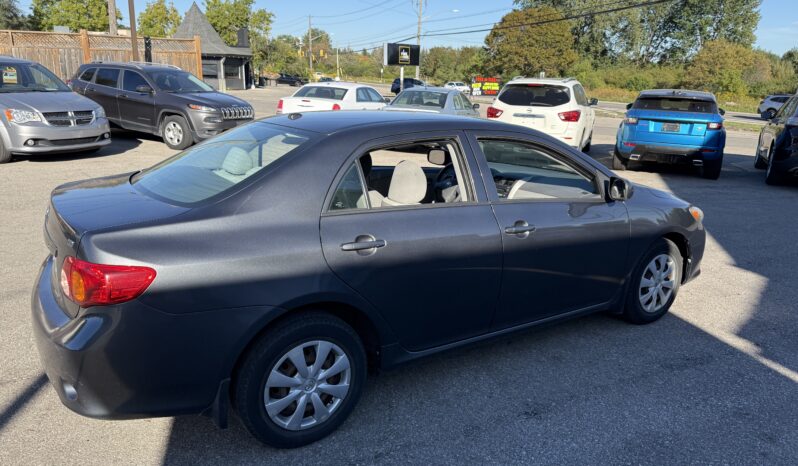 2009 Toyota Corolla Sedan CE full