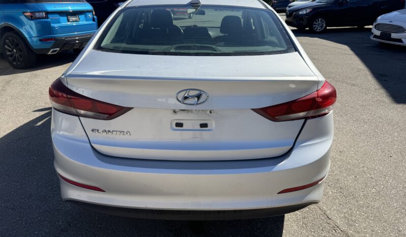 2017 Hyundai Elantra GL full