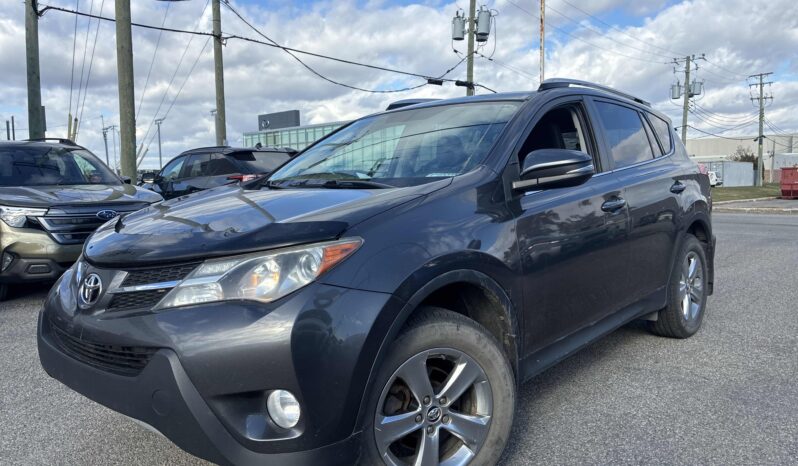 2015 Toyota RAV4 XLE full